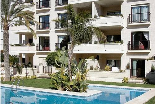 Nuevo Golf Apts 알비르 외부 사진